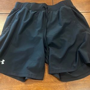 Men’s Large Under Armour Running Shorts